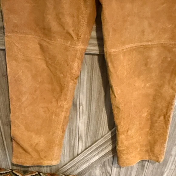 Bill Blass Women's Leather Pants in Tan